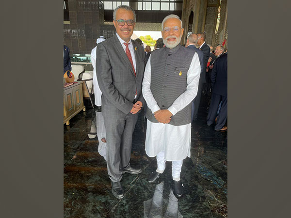 PM Narendra Modi & WHO Chief Tedros Adhanom Ghebreyesus (Image: Twitter/@DrTedros)