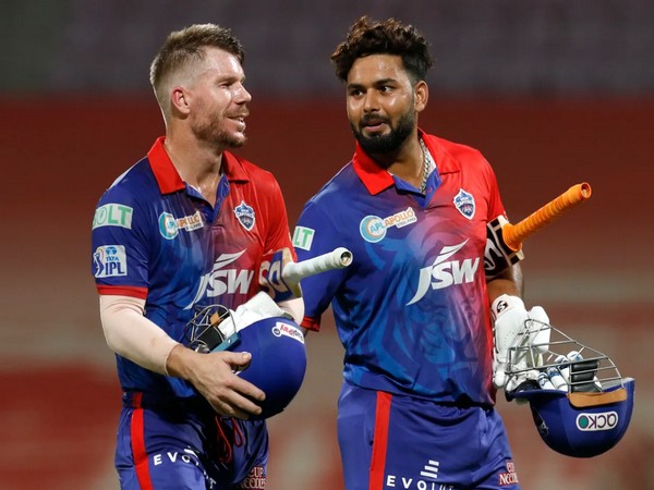 David Warner and Rishabh Pant (Photo: IPL website)