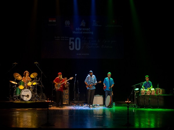 Indian mission holds Musical Night in Vietnam to celebrate bilateral ties