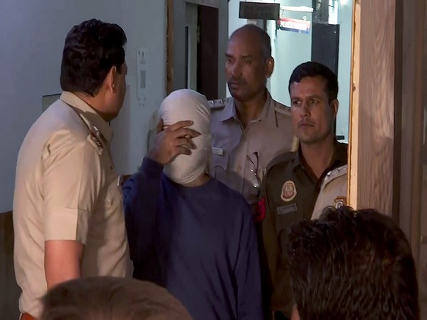 Aftab Amin Poonawalla in police custody (File Photo/ANI)