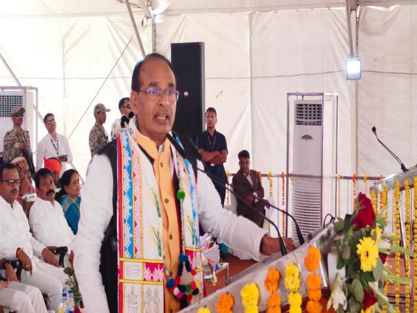 MP CM Shivraj Singh Chouhan addressing the program (Photo/ANI)
