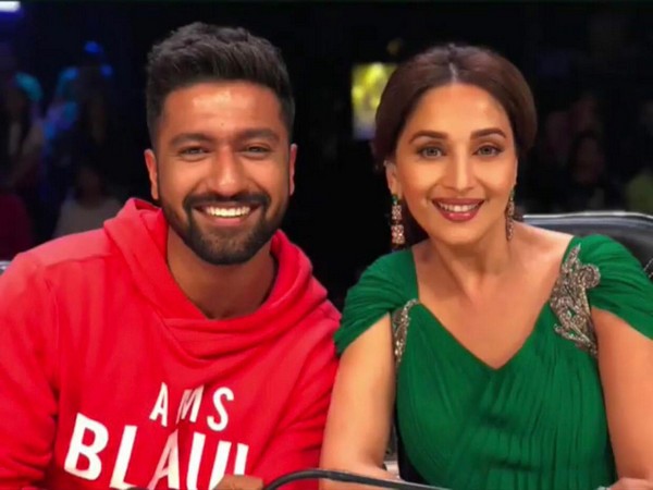 Vicky Kaushal and Madhuri Dixit (Image source:Twitter)