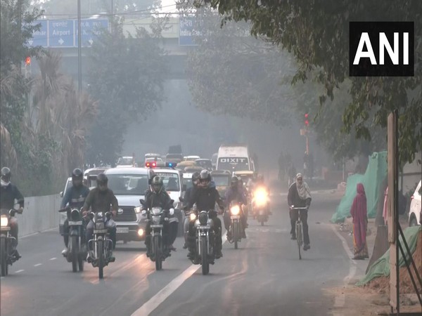Poor air quality in Delhi (ANI Photo)