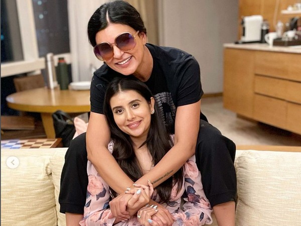 Sushmita Sen and Charu Asopa (Image Source: Instagram)