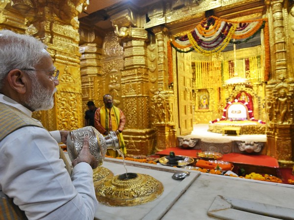 Prime Minister Narendra Modi at Somnath Temple (Photo/ANI)