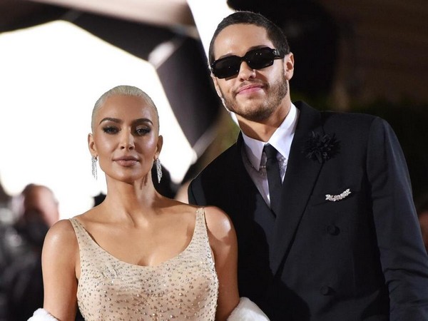 Kim Kardashian and Pete Davidson (Image Source: Twitter)