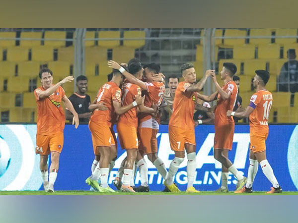 FC Goa celebrate after scoring a goal (Photo: ISL Media)