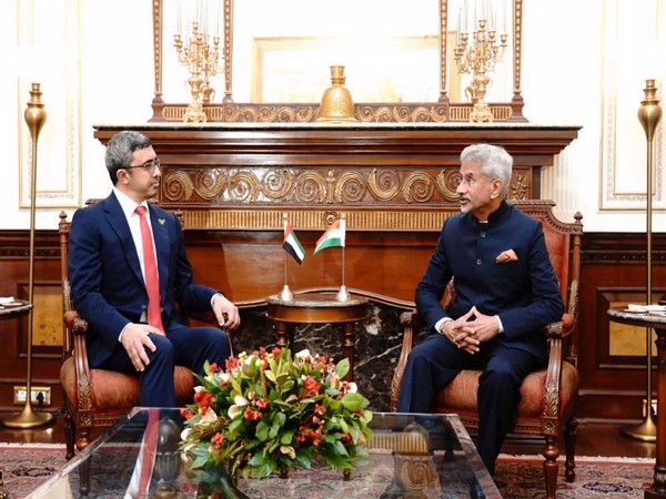 External Affairs Minister S Jaishankar with United Arab Emirates Foreign Minister Sheikh Abdullah bin Zayed Al Nahyan (Image Credit: Twitter/@DrSJaishankar)