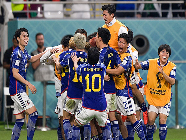 Japan players celebrating their win over Germany (Photo: Twitter@FIFAWorldCup)