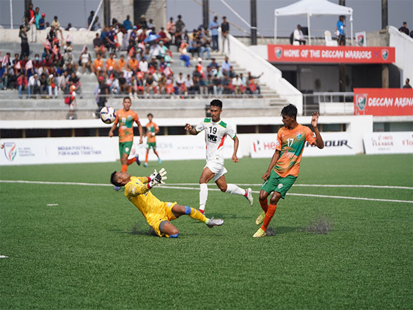 Sreenidi Deccan FC and TRAU FC players in action (Photo: I-League Media)