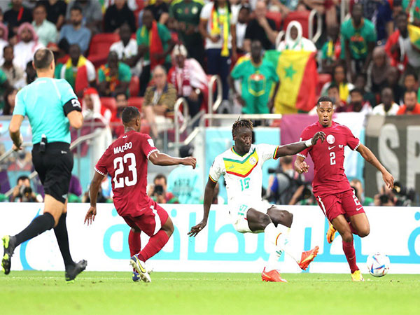 Qatar and Senegal players in action (Photo: Qatar Football Association/ Twitter)