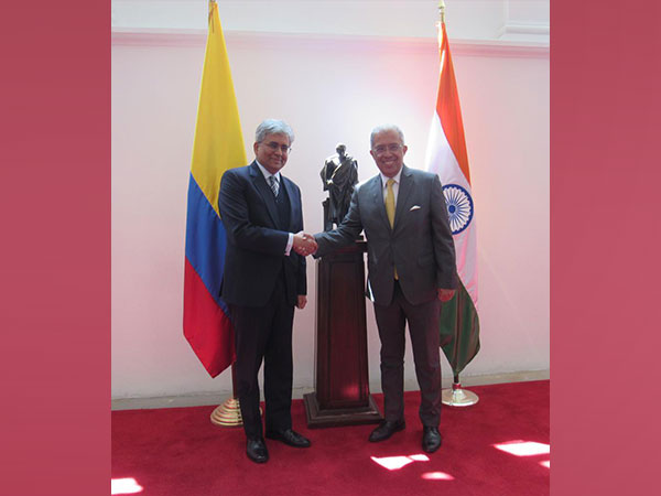 MEA Secretary (East) Saurabh Kumar with Colombia's Vice Minister of Foreign Affairs, Francisco Jose Coy Granados (Image Credit: Twitter/@MEAIndia)