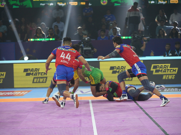 UP Yoddhas in action during Patna Pirates in Pro Kabaddi League (Image: PKL)
