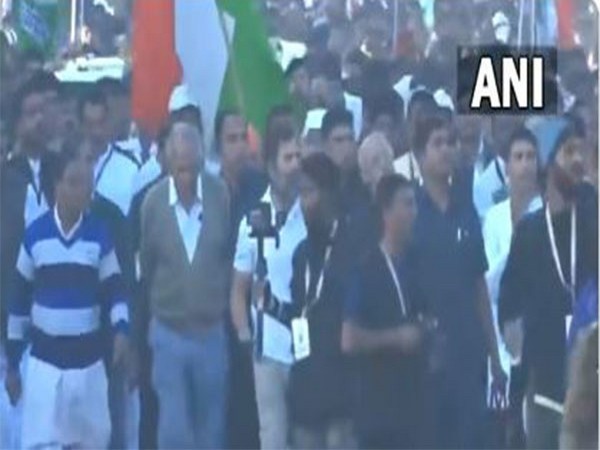 Congress MP Rahul Gandhi along with party leaders and workers  (Photo/ANI)