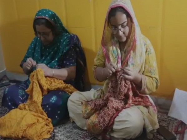 Two women making Bandhani in Gujarat's Jamnagar (Photo/ANI)