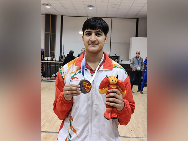 Indian boxer Ravina after striking gold in Youth World Boxing Championships (Image: BFI media)