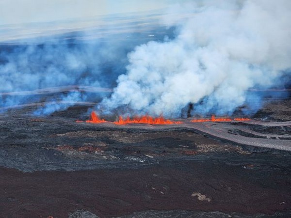 Hawaii's active volcano Mauna Loa erupts. (Photo Credit - Reuters)