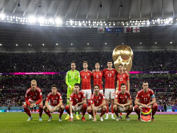 Wales football team (Photo: Twitter@Cymru)