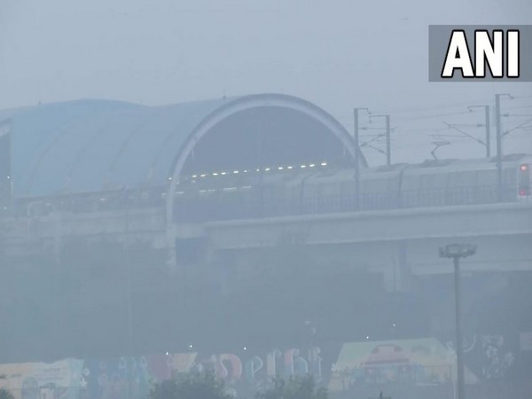 Visual of smog near a Delhi Metro station (Photo/ANI)
