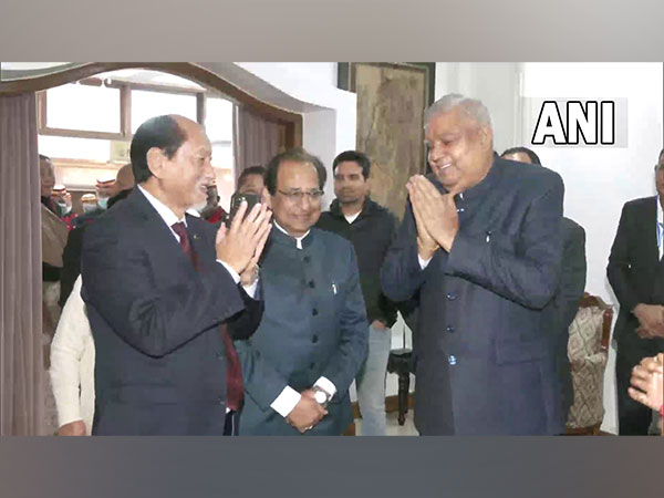 Vice President Jagdeep Dhankhar interacts with Nagaland CM Neiphiu Rio