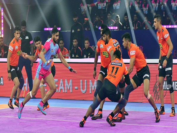 U Mumba in action against Jaipur Pink Panthers (Photo: PKL)