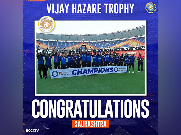 Saurashtra with the title. (Photo- BCCI Twitter)