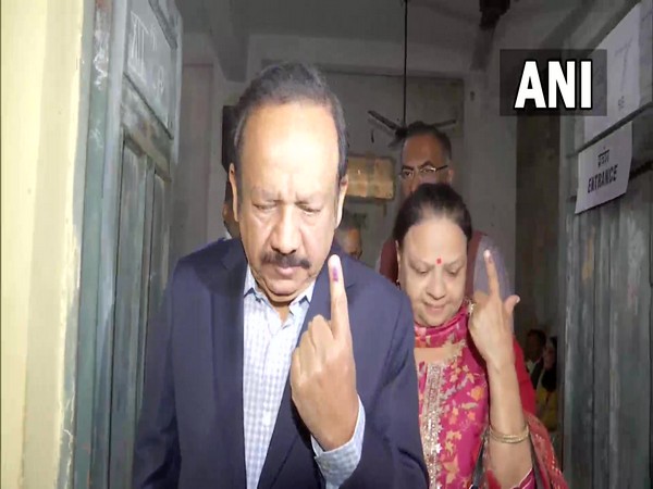 Former Union Health Minister Dr Harsh Vardhan cast his vote (Photo/ANI)