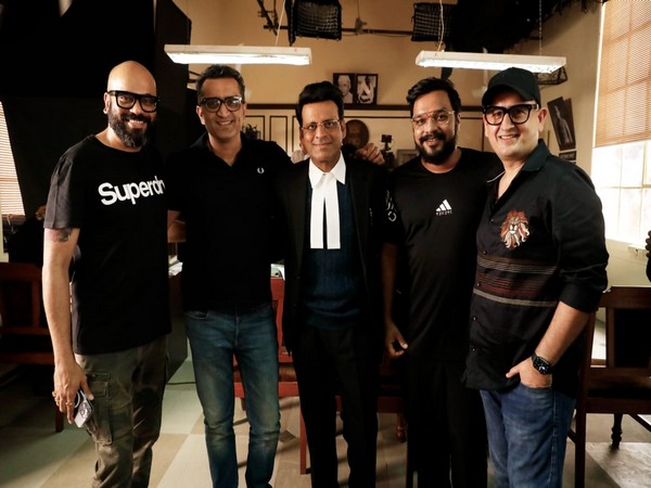 Manoj Bajpayee, Apporv Karki, makers of the film (Image source: Twitter)