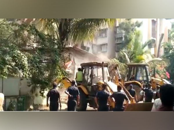 Visuals from the spot (Photo: Twitter/ Priyank Kanoongo)