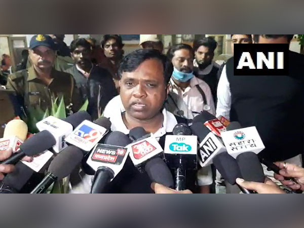 Ratlam DM (Phoot/ANI)