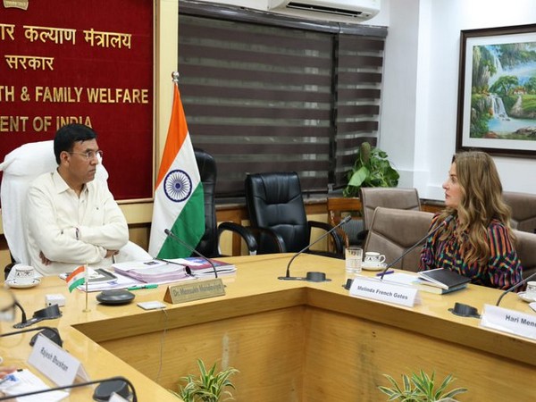 Melinda Gates and Union Health Minister Dr Mansukh Mandaviya. (Photo: Twitter//@mansukhmandviya)