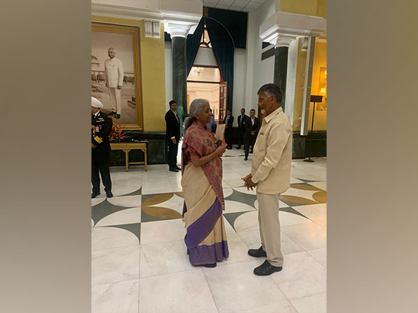 Telugu Desam Party president N Chandrababu Naidu with Finance Minister Nirmala Sitharaman at  Rashtrapati Bhavan 