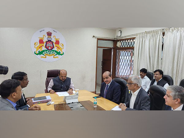 Karnataka Chief Minister basavraj Bommai meeting with the officers (Photo/ANI)