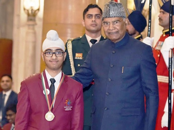 Onkar Batra with former President Ramnath Kovind