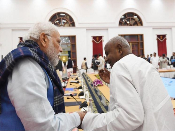 HD Deve Gowda with PM Narendra Modi (Photo sourced from Twitter handle H D Devegowda)