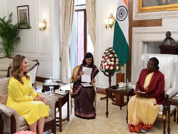 Melinda Gates calls on President Murmu at Rashtrapati Bhavan (Photo:ANI)