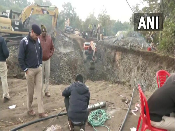 Rescue operation is going on to save the boy, Tanmay Sahu (Photo/ANI)