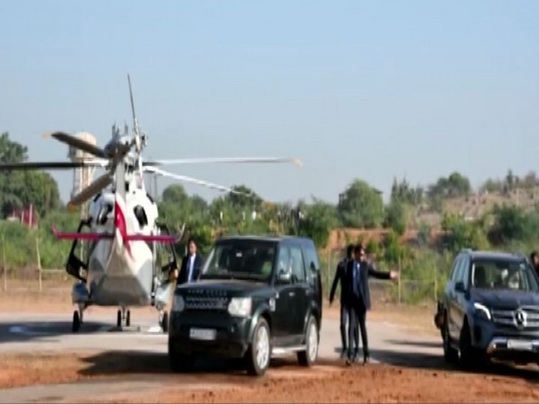 UPA Chairperson Sonia Gandhi reaches Sawai Madhopur (Grab from visuals/ANI)