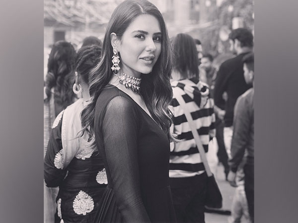 Sonam Bajwa (Image source: Instagram)