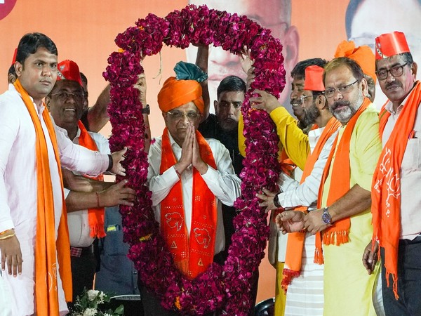 Bhupendra Patel being garlanded by party supporters after the BJP wins Gujarat Assembly elections (Photo/ANI)