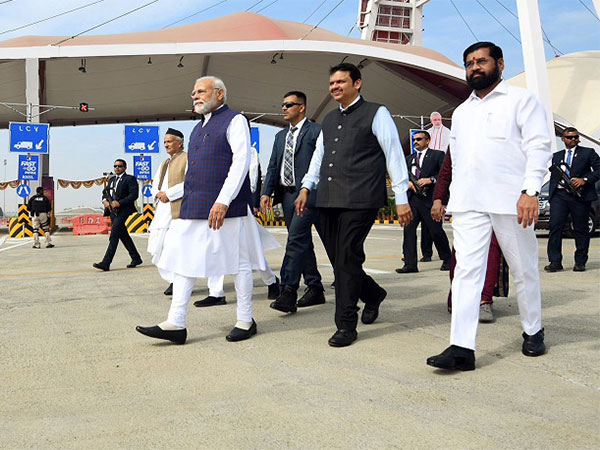Prime Minister Narendra Modi, with Maharashtra Chief Minister Eknath Shinde and State Deputy Chief Minister Devendra Fadnavis, arrives to inaugurate various projects on Sunday  (Photo/ANI)