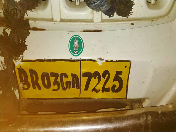 An intercepted vehicle allegedly carrying cattle. (Photo/Source: @SuvenduWB)