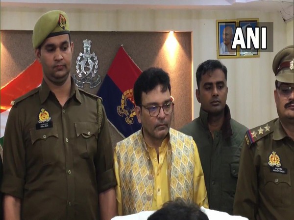 Arrested Bangladeshi nationals in Kanpur. (Photo/ANI)