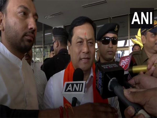 Sarbananda Sonowal at the Ahmedabad airport (PIC/ANI)