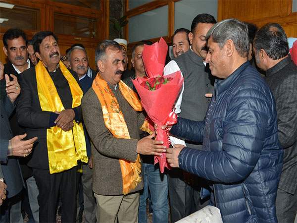 Himachal Pradesh Secretariat employees congratulates CM Sukhu (Photo/ANI)