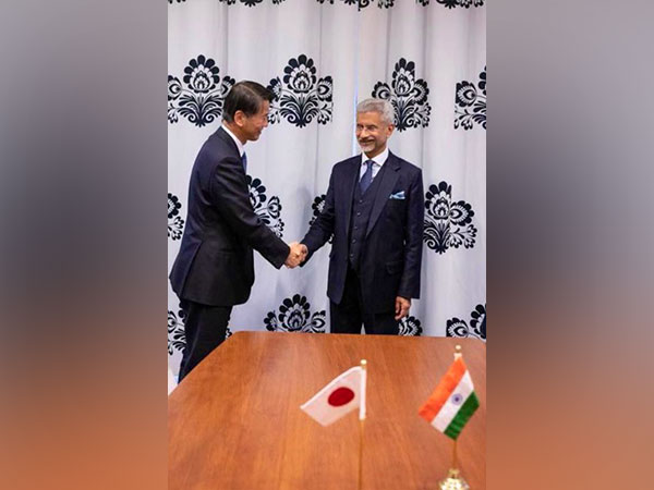 External Affairs Minister S Jaishankar and State Minister of Foreign Affairs of Japan, Yamada Kenji (Image Credit: Twitter/@DrSJaishankar)
