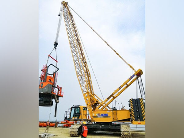 XCMG's XGC150-IA Crawler Crane Plays Key Role in India's MTHL Project