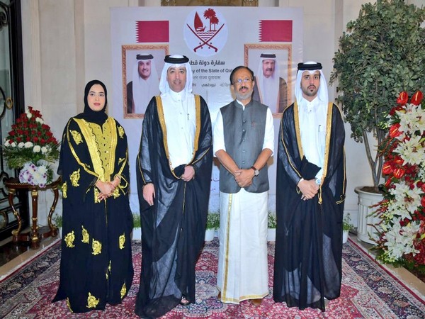 MoS MEA V Muraleedharan attends Qatar's National Day celebrations in New Delhi (Image Credit: Twitter/@MOS_MEA)