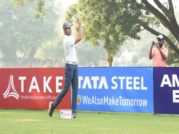 Manu Gandas in action during SSP Chawrasia Invitational (Image: PGTI)
