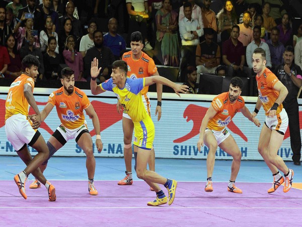 Puneri Paltan in action against Tamil Thalaivas during Pro Kabaddi League (Image: PKL)